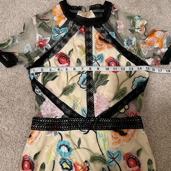NWT Vone Catarina Floral Embroidered Dress Size XS - Picture 11 of 15